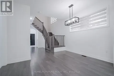 2809 Foxden Square Pickering ON L1X 0N8