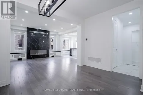 2809 Foxden Square Pickering ON L1X 0N8