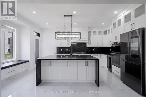 2809 Foxden Square Pickering ON L1X 0N8