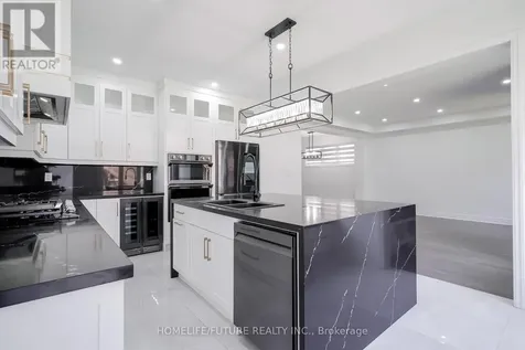 2809 Foxden Square Pickering ON L1X 0N8
