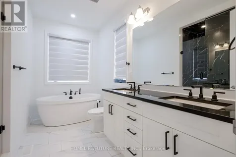 2809 Foxden Square Pickering ON L1X 0N8