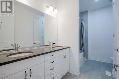 2809 Foxden Square Pickering ON L1X 0N8