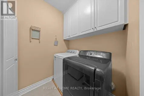 55 Callaway Court Ottawa ON K1C 7S4