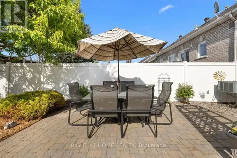 55 Callaway Court Ottawa ON K1C 7S4
