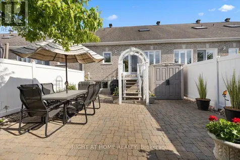 55 Callaway Court Ottawa ON K1C 7S4