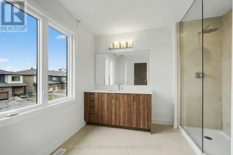 1047 Ventus Way Ottawa ON K1W 0M5