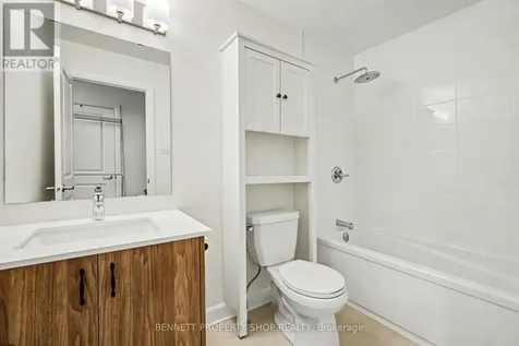 1047 Ventus Way Ottawa ON K1W 0M5