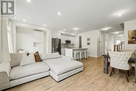 1047 Ventus Way Ottawa ON K1W 0M5