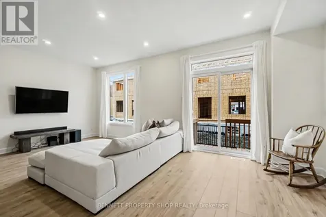1047 Ventus Way Ottawa ON K1W 0M5