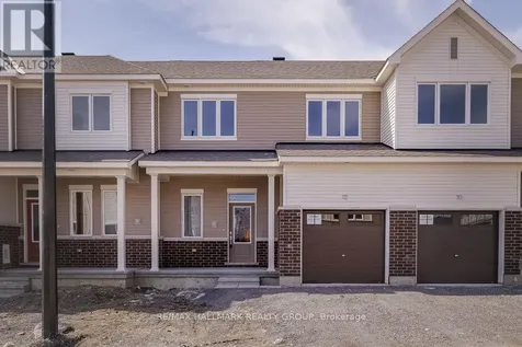 12 Tenuto Lane Ottawa ON K1C 7G4