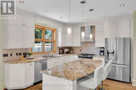 376 Winona Avenue Ottawa ON K1Z 5H7
