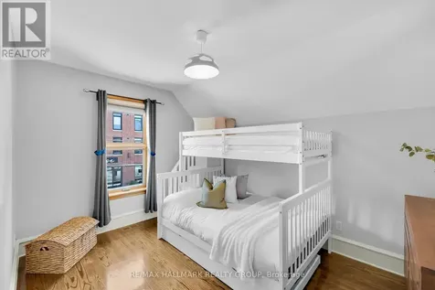 376 Winona Avenue Ottawa ON K1Z 5H7