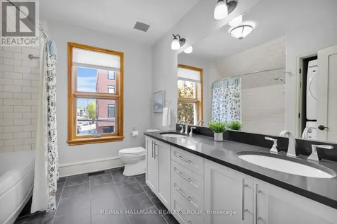 376 Winona Avenue Ottawa ON K1Z 5H7