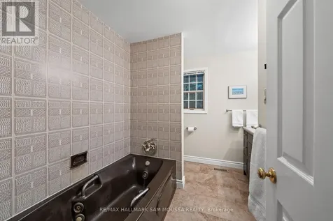 118 Juanita Avenue Ottawa ON K0A 1L0