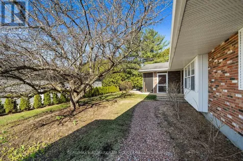 118 Juanita Avenue Ottawa ON K0A 1L0