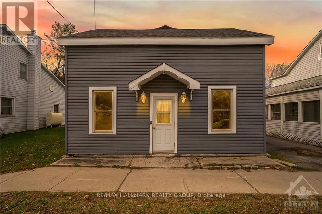 86 George Street Lanark Highlands ON K0G 1K0
