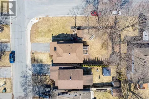 672 Champlain Drive Cornwall ON K6H 6P2