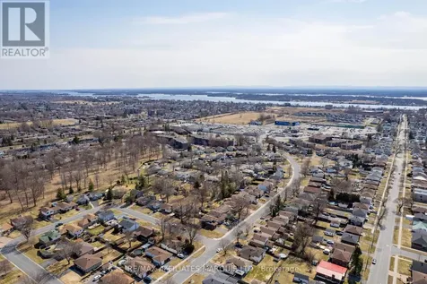 672 Champlain Drive Cornwall ON K6H 6P2