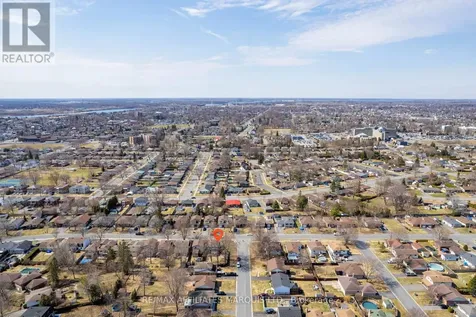 672 Champlain Drive Cornwall ON K6H 6P2