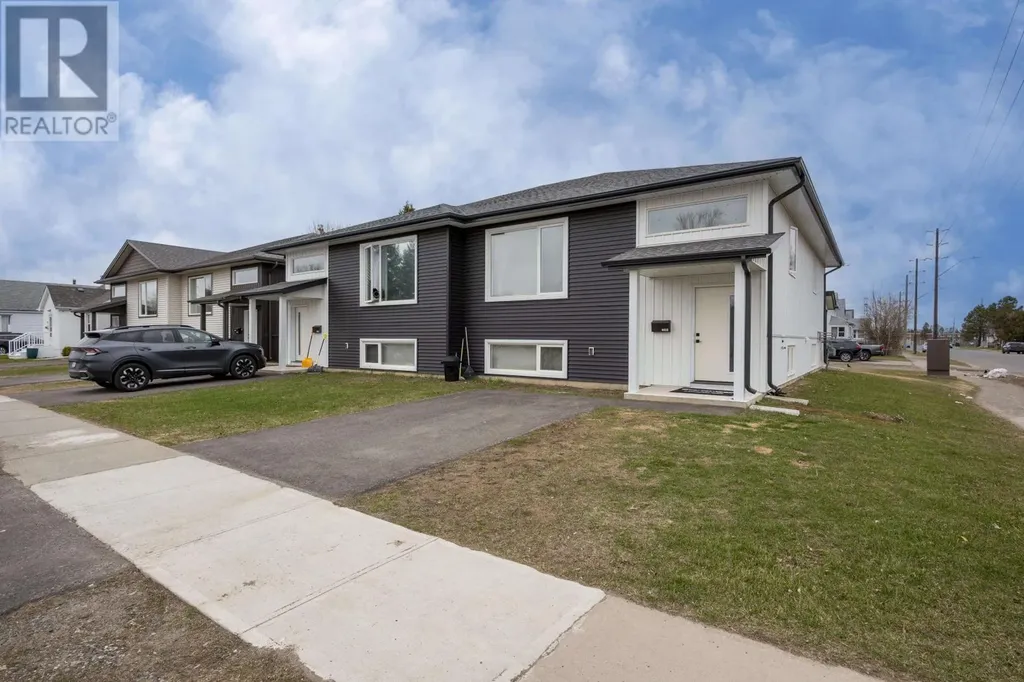 401 Empire Avenue Thunder Bay ON P7E 4S3
