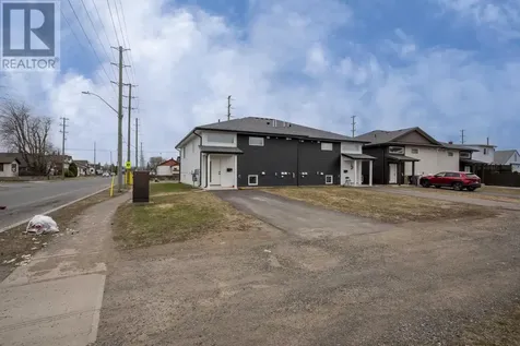 401 Empire Avenue Thunder Bay ON P7E 4S3