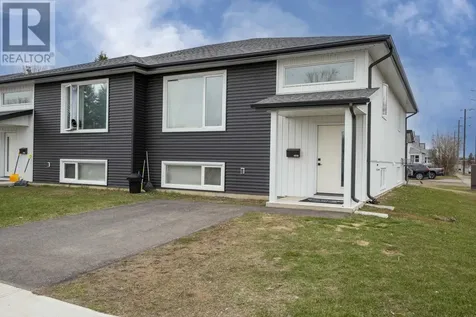 401 Empire Avenue Thunder Bay ON P7E 4S3