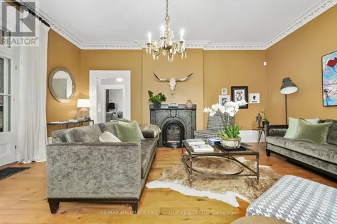 198 Bagot Street Cobourg ON K9A 3G4