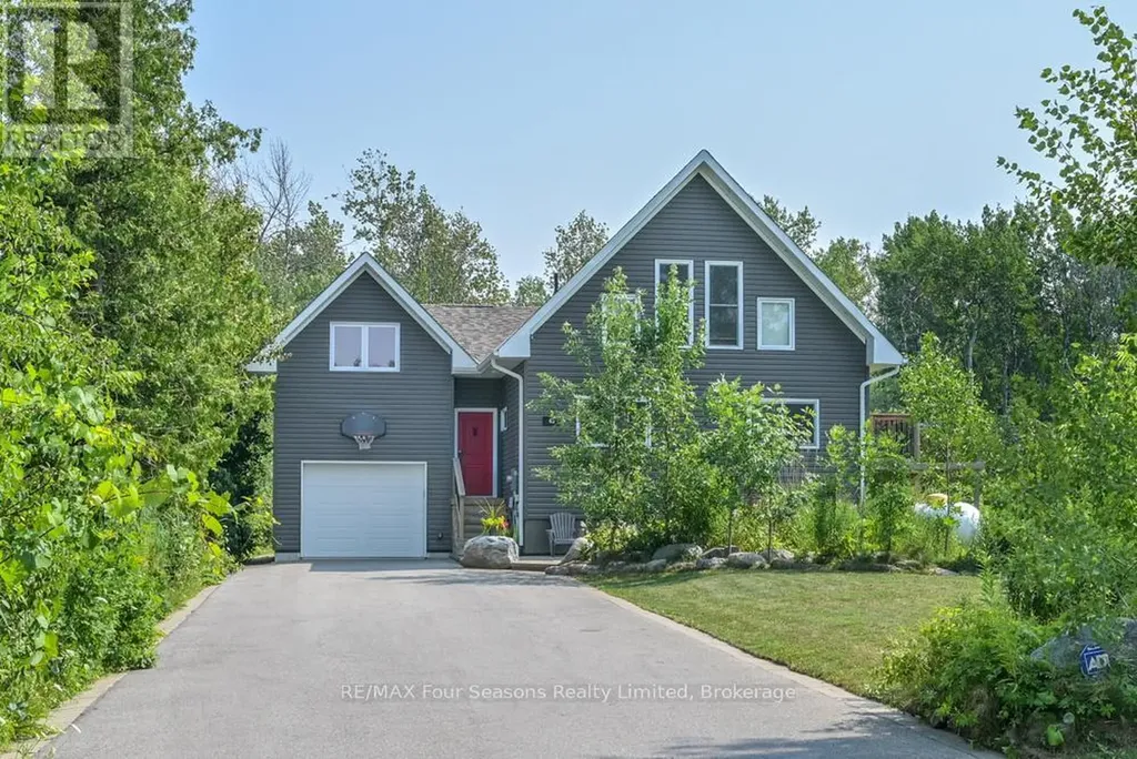 40 Braeside Street Collingwood ON L9Y 3Z1