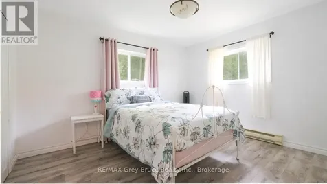 952 Dorcas Bay Road Northern Bruce Peninsula ON N0H 2R0