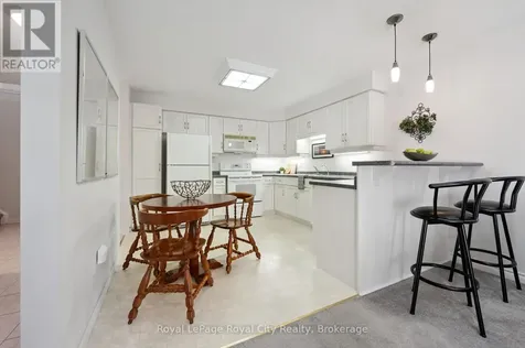 17 Terraview Crescent Guelph (kortright West) ON N1G 5A7