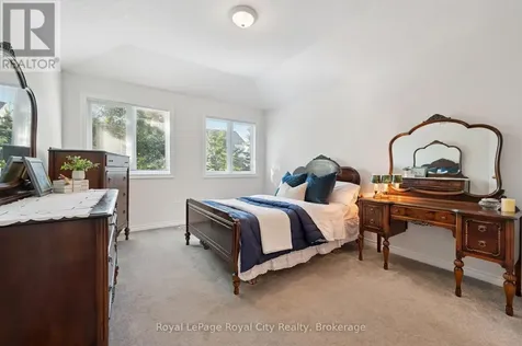 17 Terraview Crescent Guelph (kortright West) ON N1G 5A7