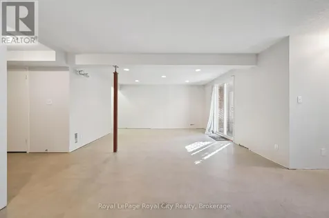 17 Terraview Crescent Guelph (kortright West) ON N1G 5A7