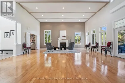 17 Terraview Crescent Guelph (kortright West) ON N1G 5A7