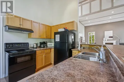 17 Terraview Crescent Guelph (kortright West) ON N1G 5A7