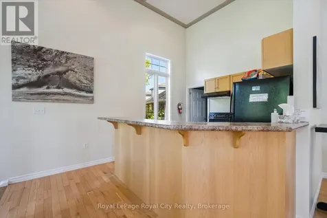 17 Terraview Crescent Guelph (kortright West) ON N1G 5A7