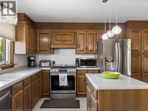 118 Pointe West Drive Amherstburg ON N9V 3N9