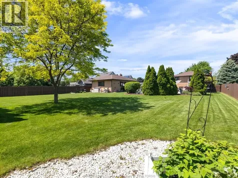 118 Pointe West Drive Amherstburg ON N9V 3N9