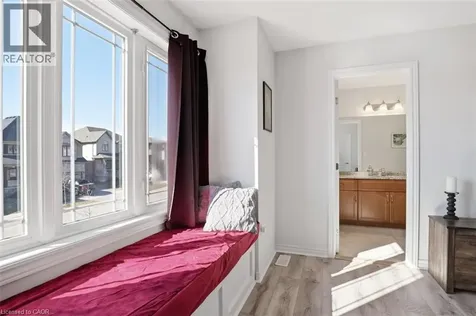 18 Vic Chambers Place Paris ON N3L 0E6