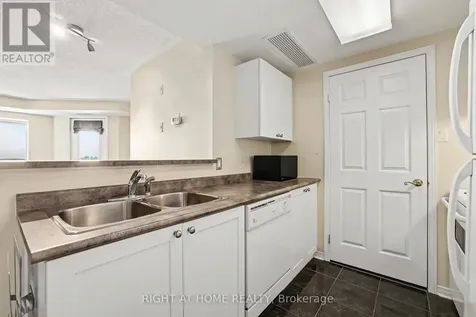 310 Central Park Drive Ottawa ON K2C 4G4