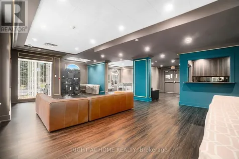 310 Central Park Drive Ottawa ON K2C 4G4