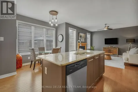 208 Serra Ridge Ottawa ON K4A 0V8