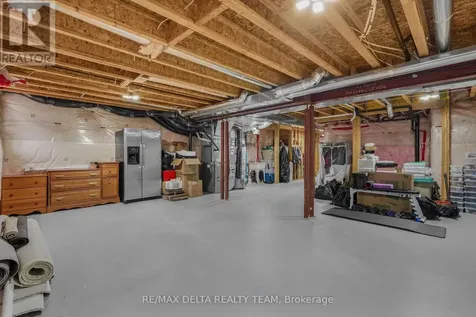 208 Serra Ridge Ottawa ON K4A 0V8