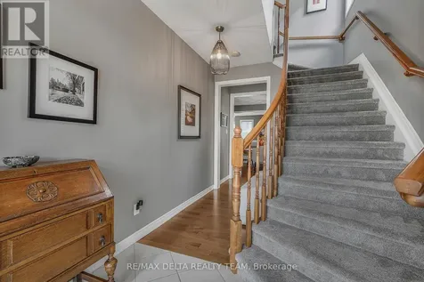 208 Serra Ridge Ottawa ON K4A 0V8