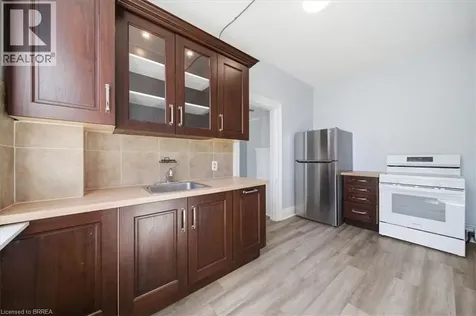 117 Grand River Street North Paris ON N3L 2M4