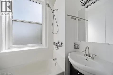 117 Grand River Street North Paris ON N3L 2M4