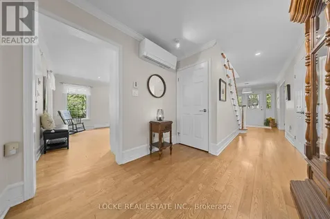 2207 Pleasantview Court Ottawa ON K4C 1H7