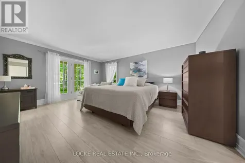 2207 Pleasantview Court Ottawa ON K4C 1H7