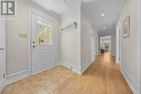 2207 Pleasantview Court Ottawa ON K4C 1H7