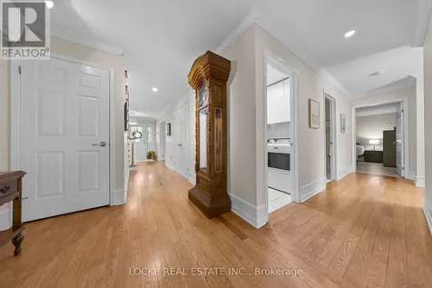 2207 Pleasantview Court Ottawa ON K4C 1H7