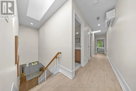 2207 Pleasantview Court Ottawa ON K4C 1H7